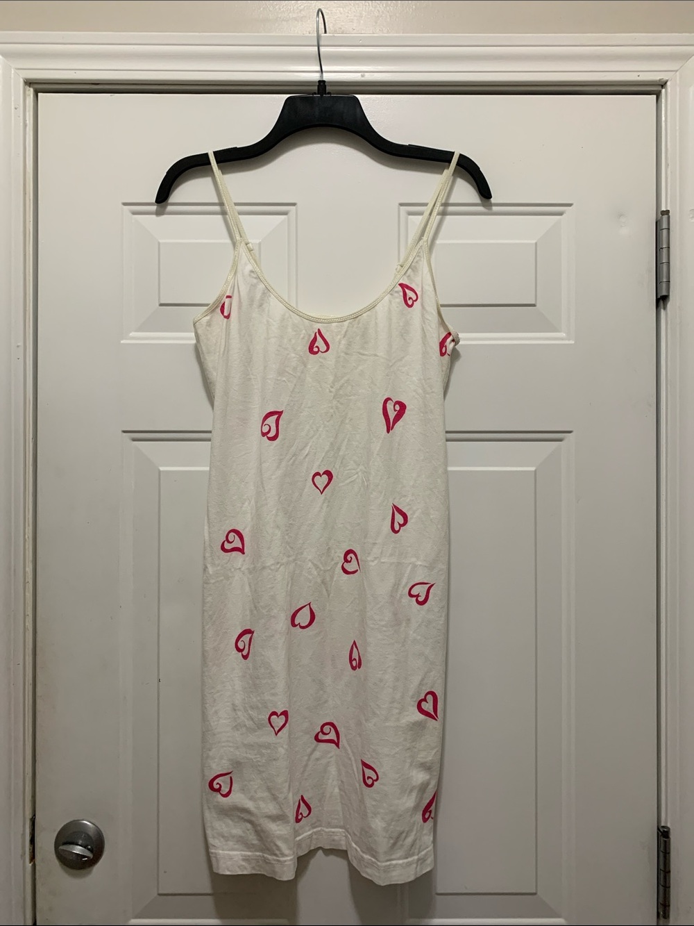 4/$10 Victoria's Secret 100% Cotton Ivory Nightgown with Pink Heart Motif Size M